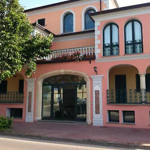 Hotel apartamentowy Marina Palace, Orosei